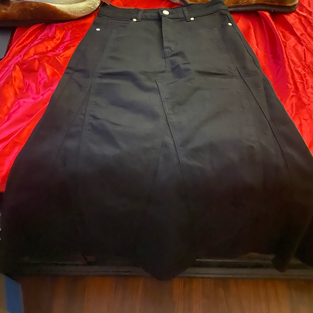 Women’s Black Maxi Skirt